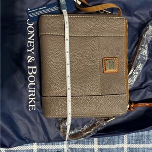Dooney & Bourke NWT Crossbody